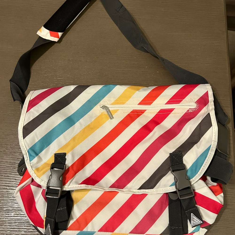 Studio 6 cross body laptop bag